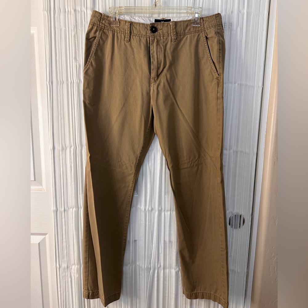 American Eagle Outfitters Men’s Khaki Original Straight Pant